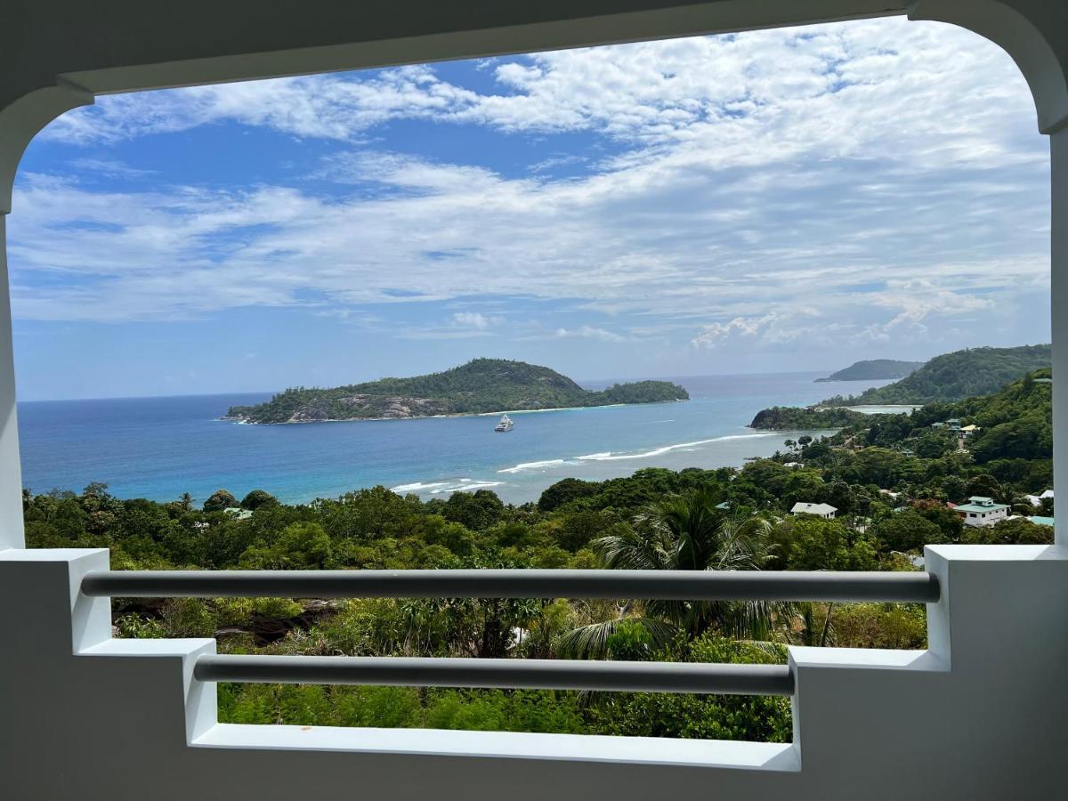 Western Ocean Breeze Self Catering Victoria Luaran gambar