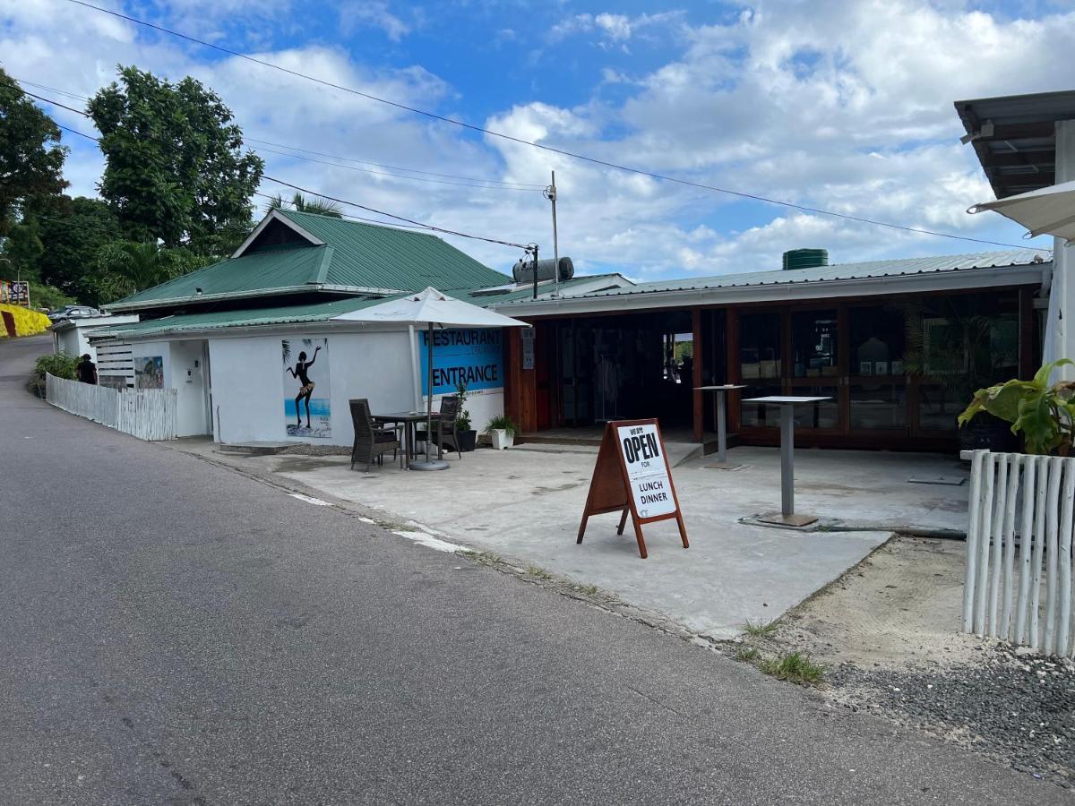 Western Ocean Breeze Self Catering Victoria Luaran gambar