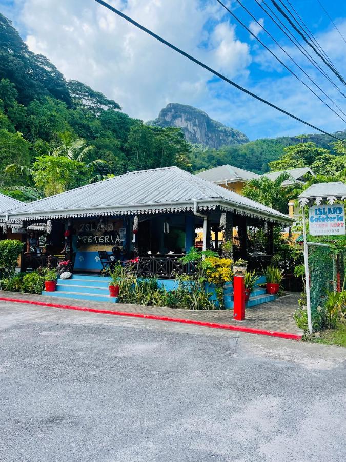 Western Ocean Breeze Self Catering Victoria Luaran gambar